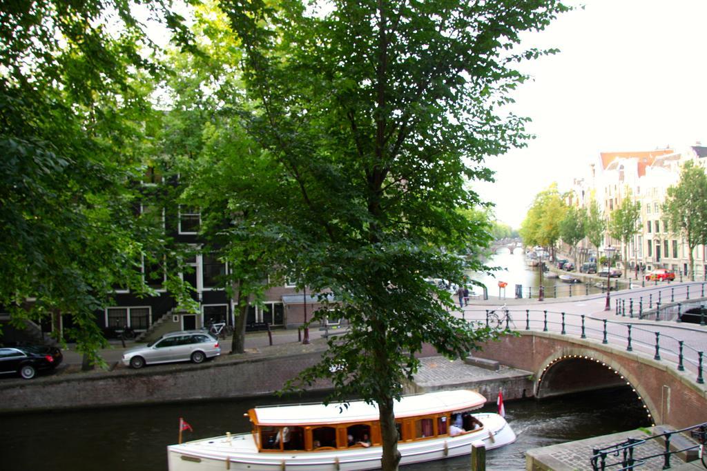 B&B Blossom Amsterdam Bagian luar foto